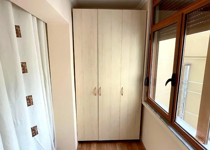 Apartament Skanderbeg Square 02 *