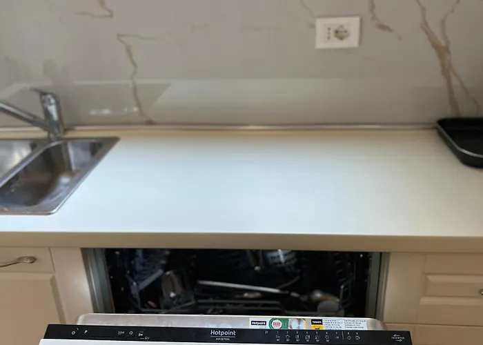 Skanderbeg Square 02 Tirana